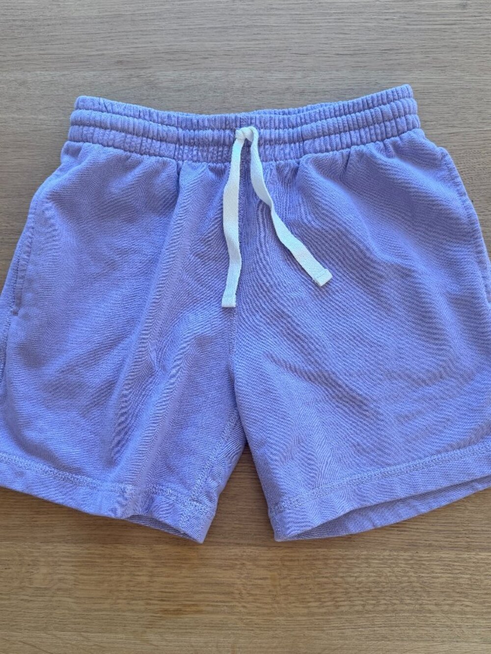 Hanna Andersson purple girls sweatshorts, size 8